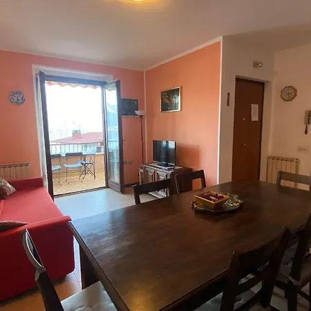 The Bell Tower - On The Apartamento *